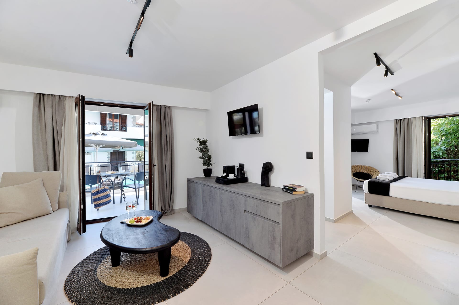 Superior Suite with Pool View