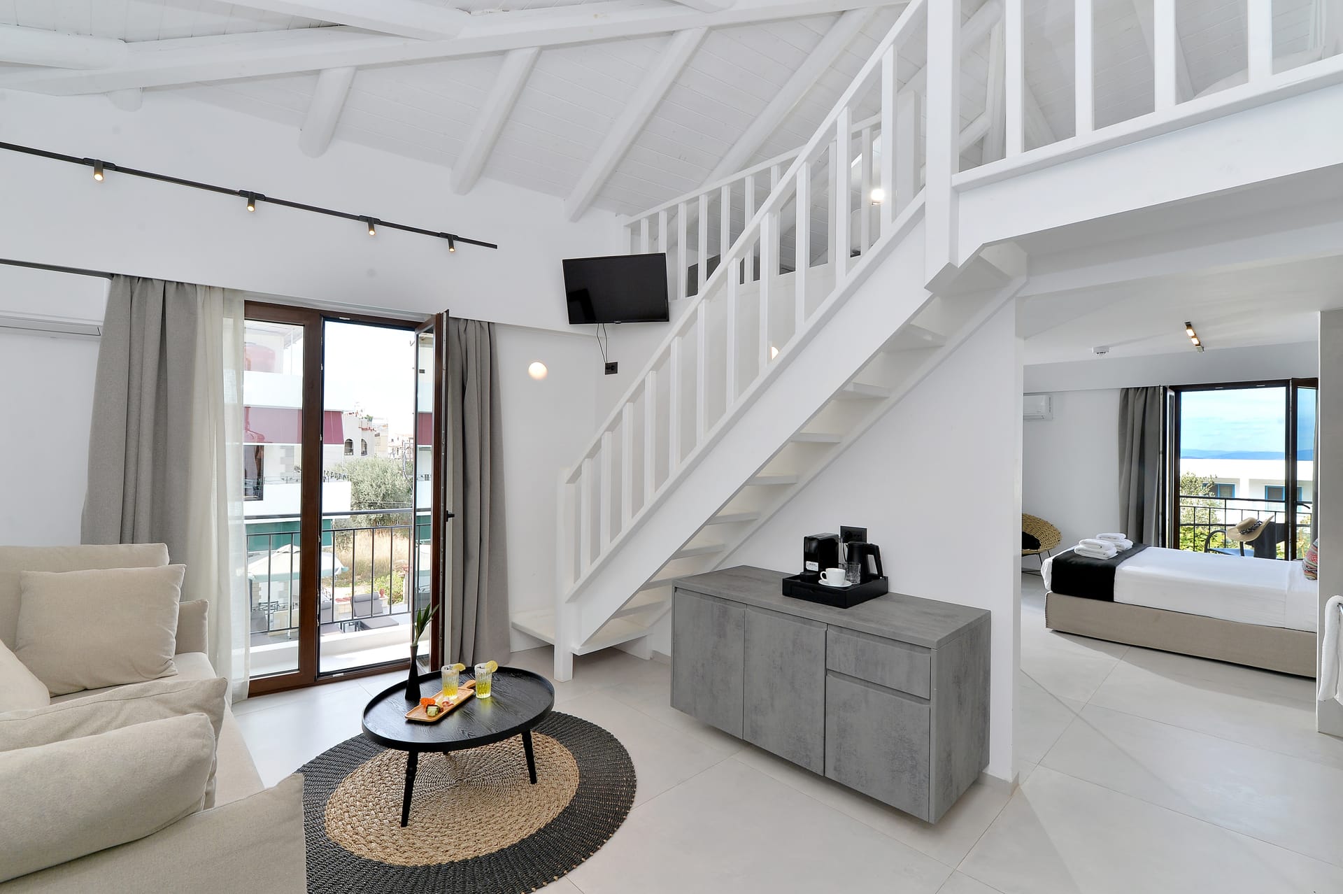 Grand Suite with Loft and Pool View