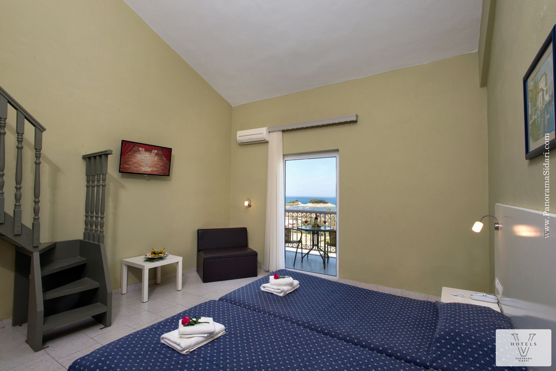 Maisonette Family Room