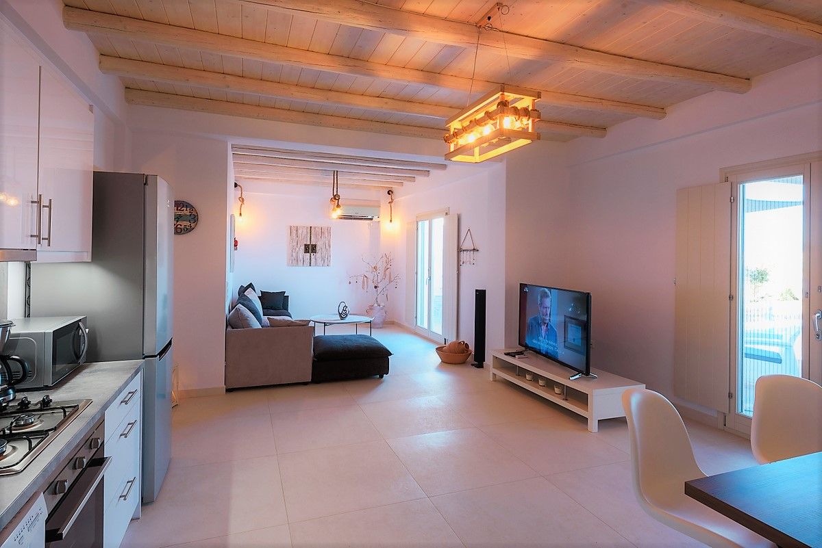 Cycladic Breeze Complex with Two Pools