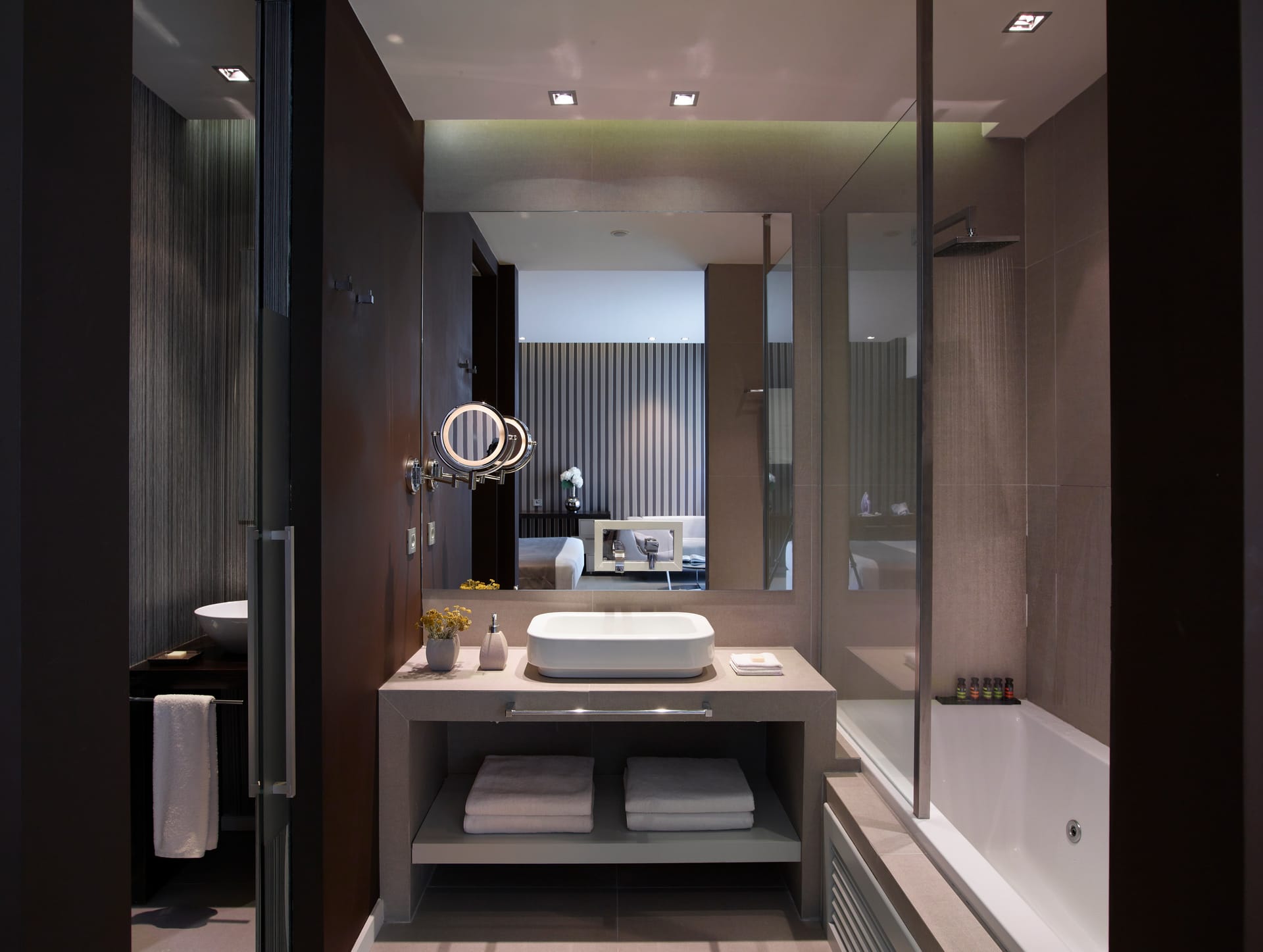 Double Suite