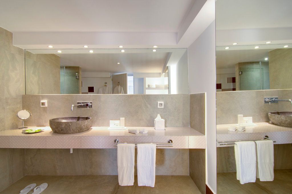 Pure Suite with Private Hot Tub &amp; Caldera View