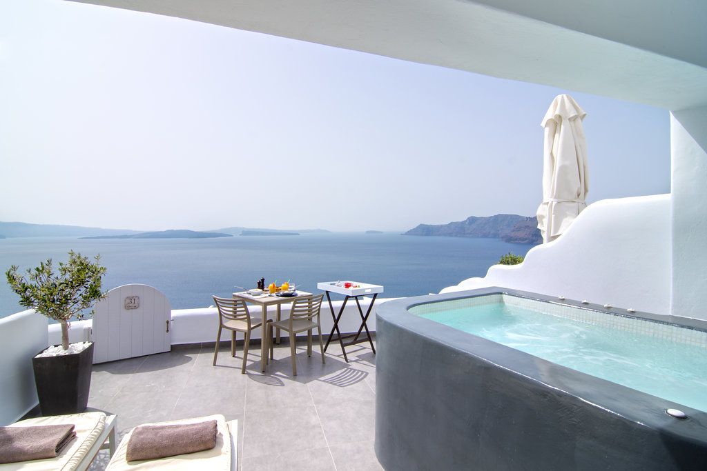 Premium Suite with Private Hot Tub & Caldera View