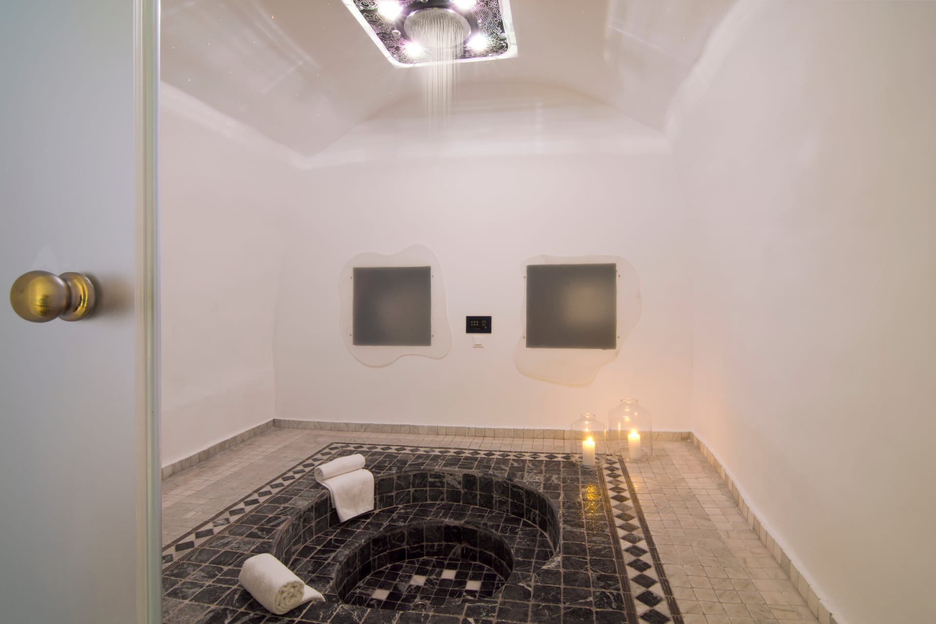 Grand Suite with Private Pool & Caldera View