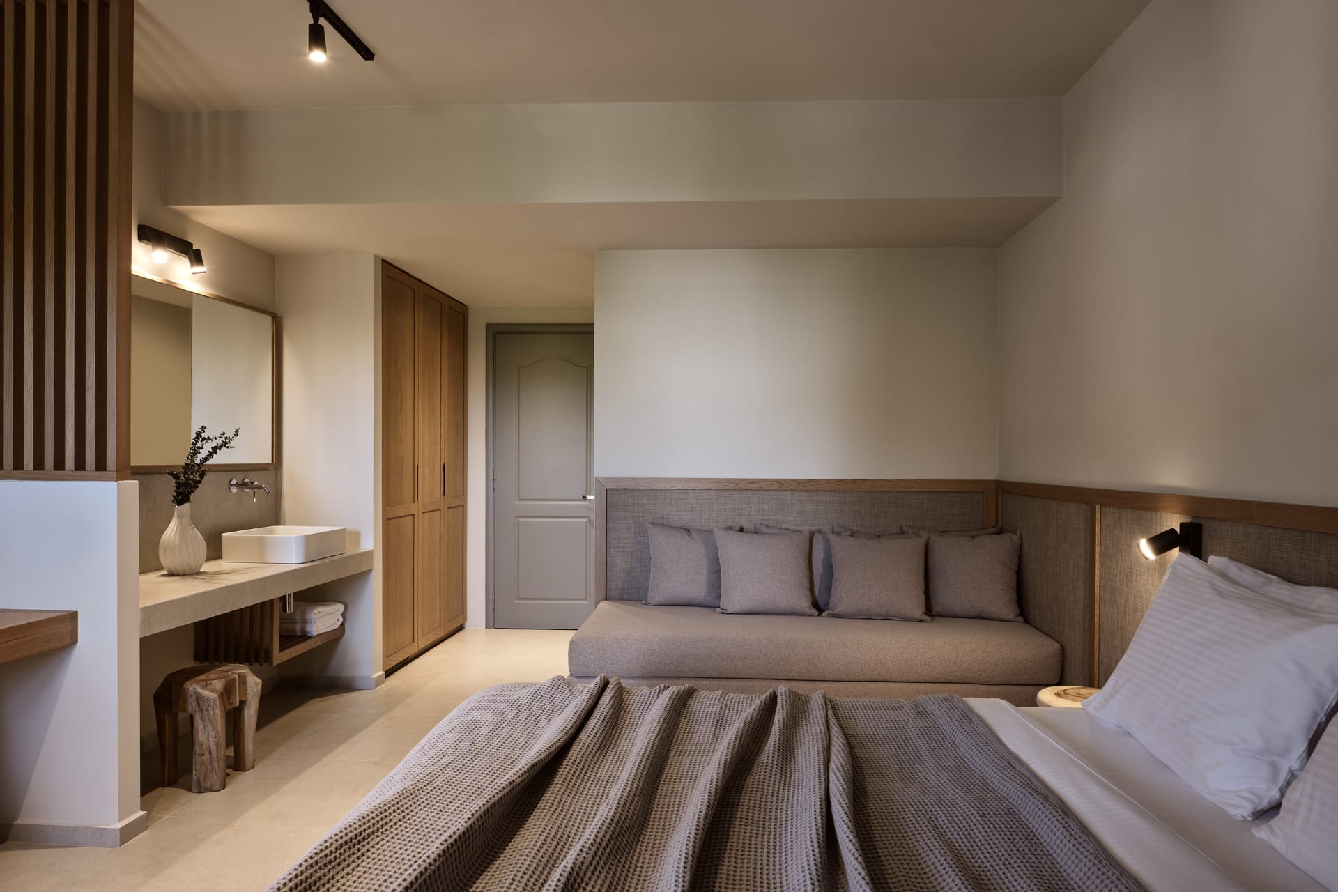 Superior Plus Room