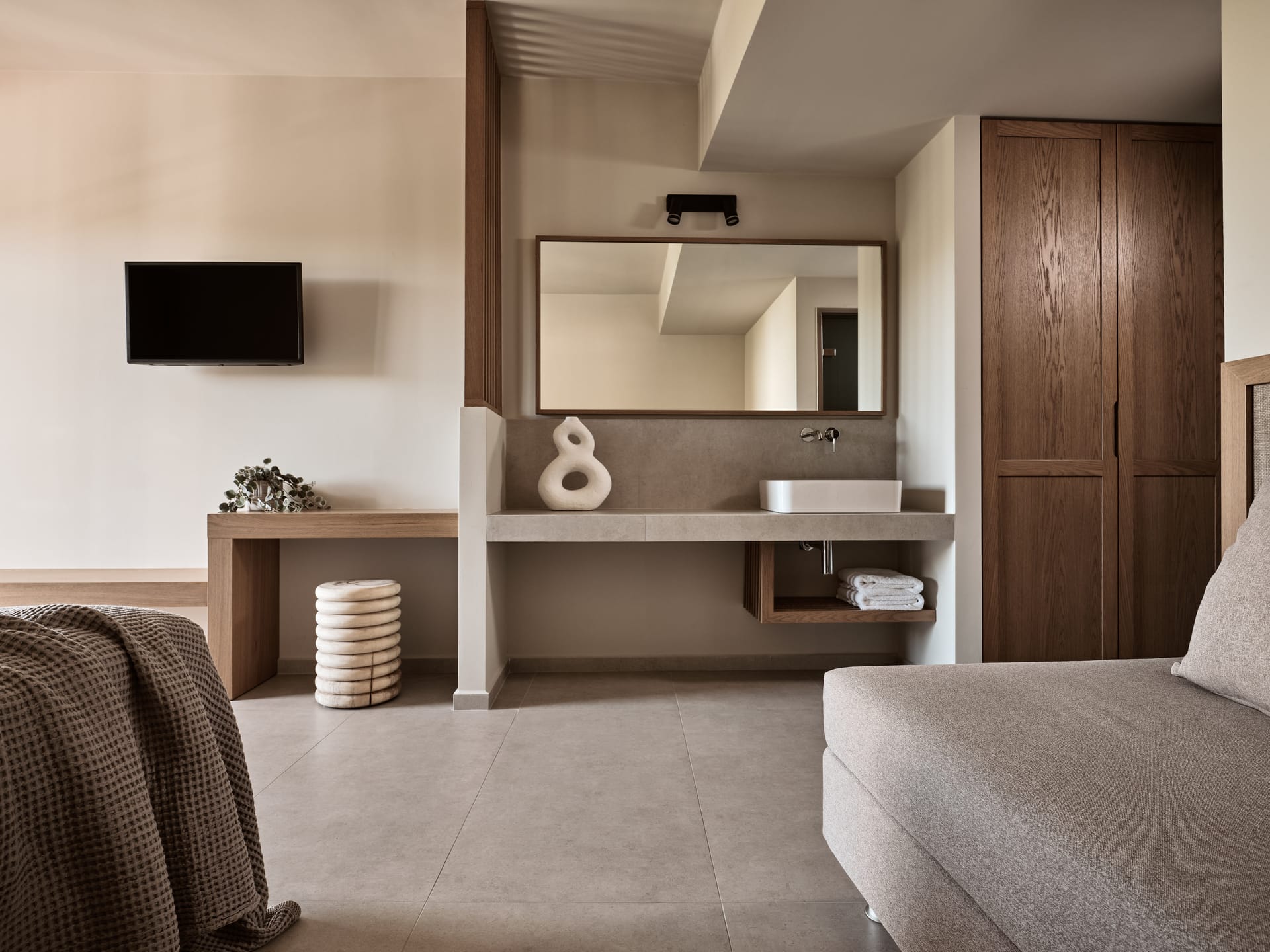 Superior Plus Room