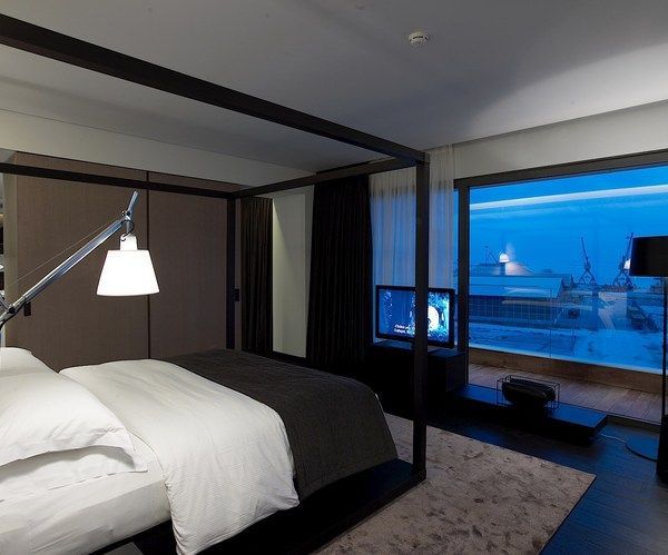 The Met Suite 