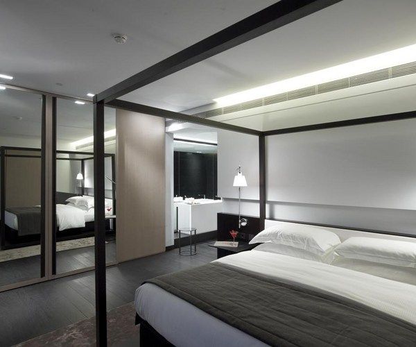 The Met Suite 