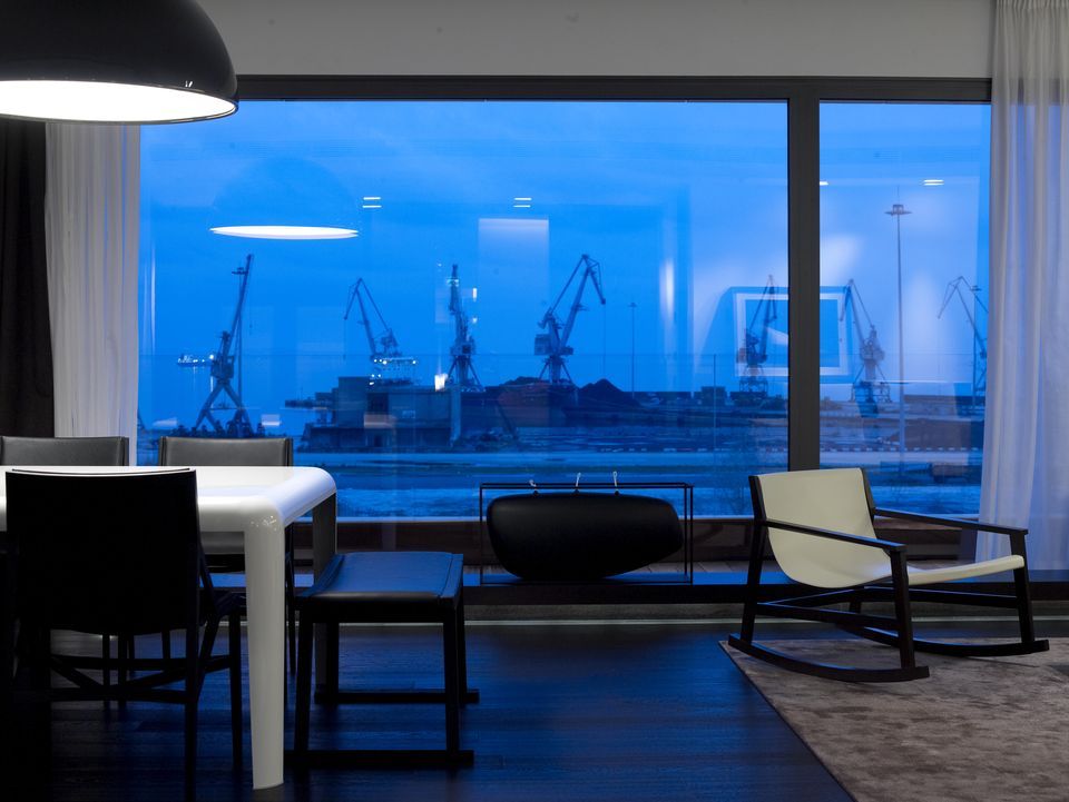 The Met Suite 