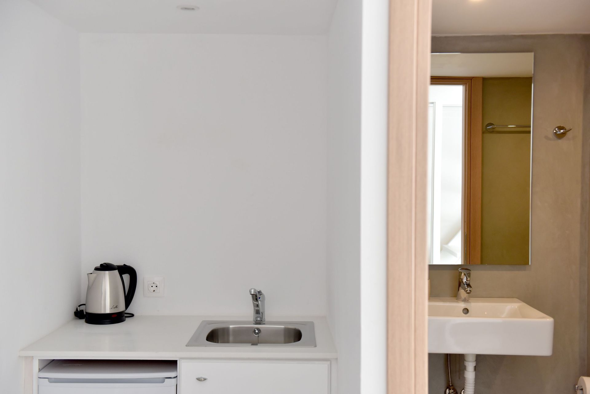 White Room