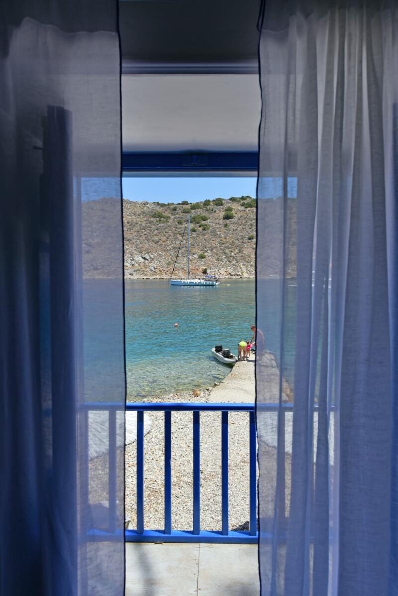 Annex Villa Douskos by the Sea | Mandraki Beach