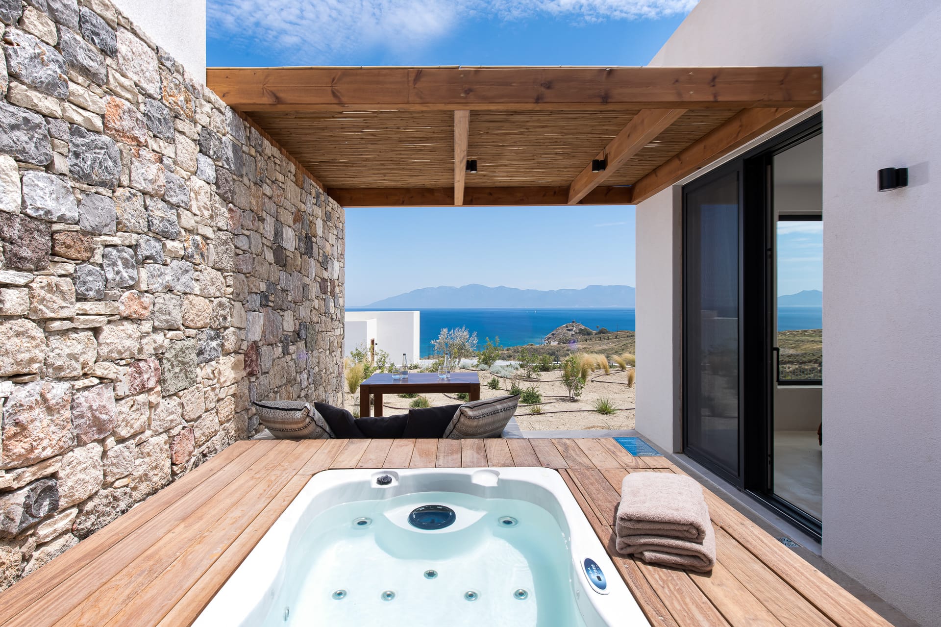 Junior Suite Sea view or partial Sea view with Hot tub
