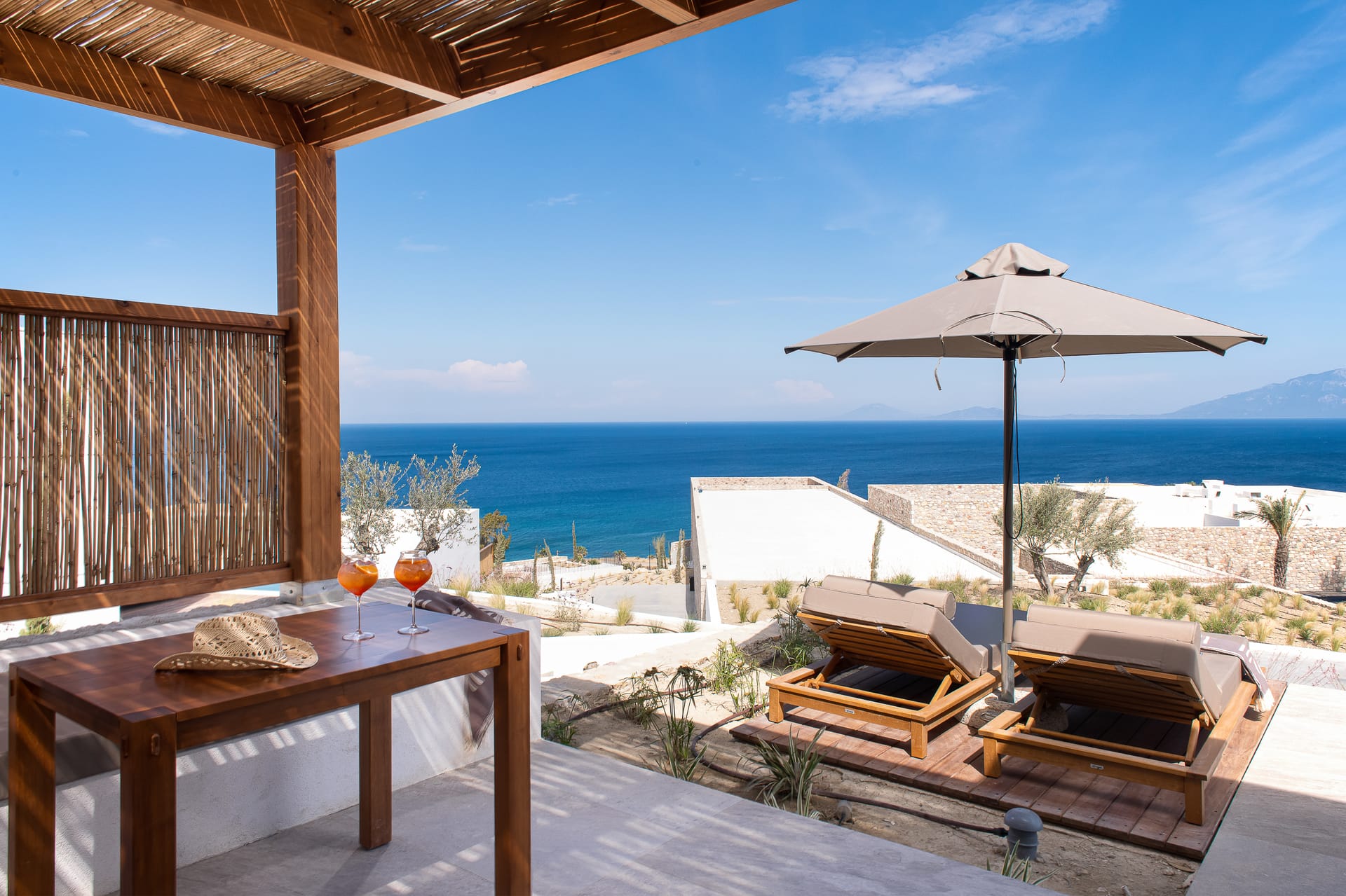 Suite Sea view with Private Pool