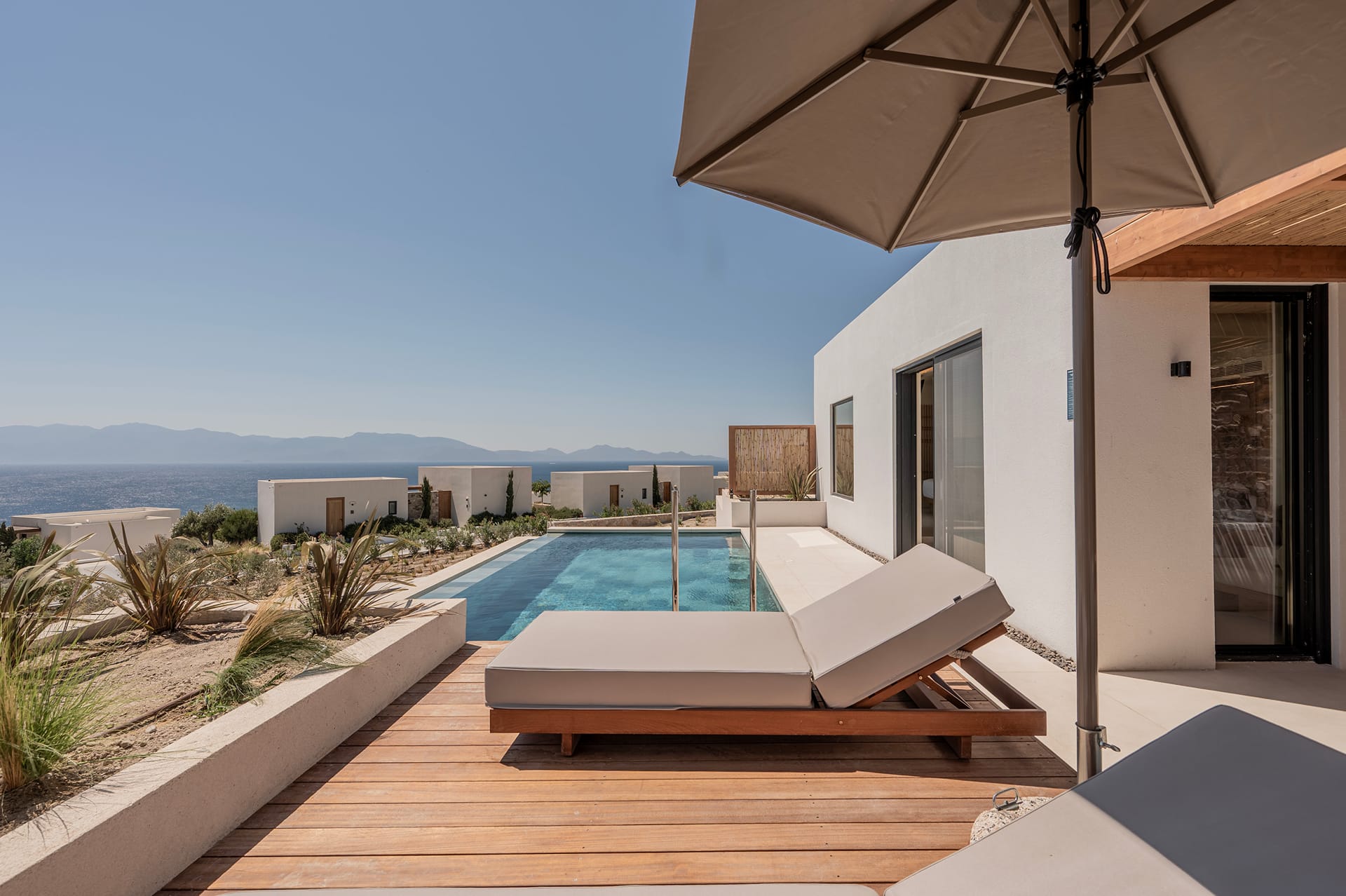 Suite Sea view with Private Pool