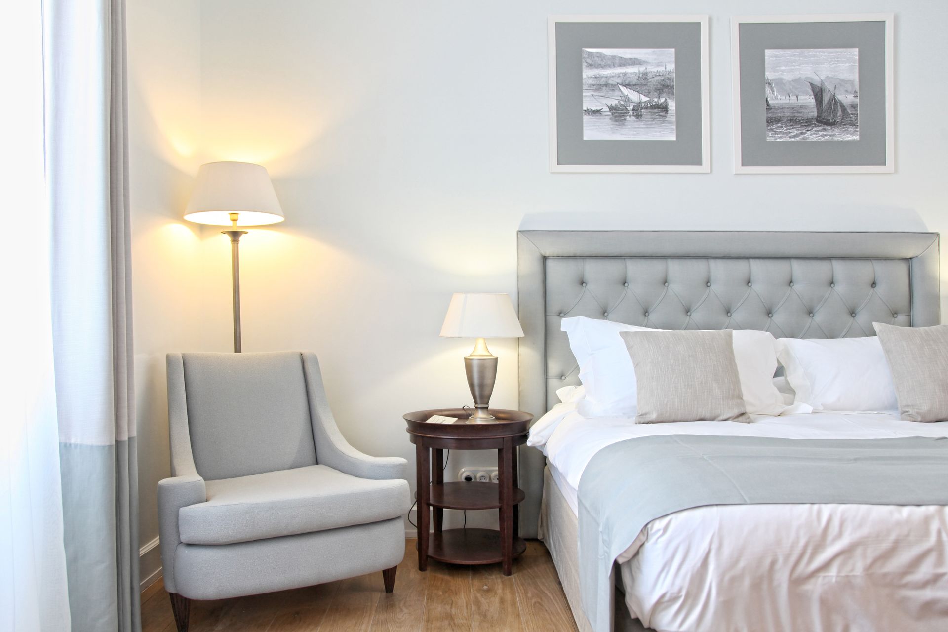 Deluxe Room Side Sea View (Historic Wing / New Wing)