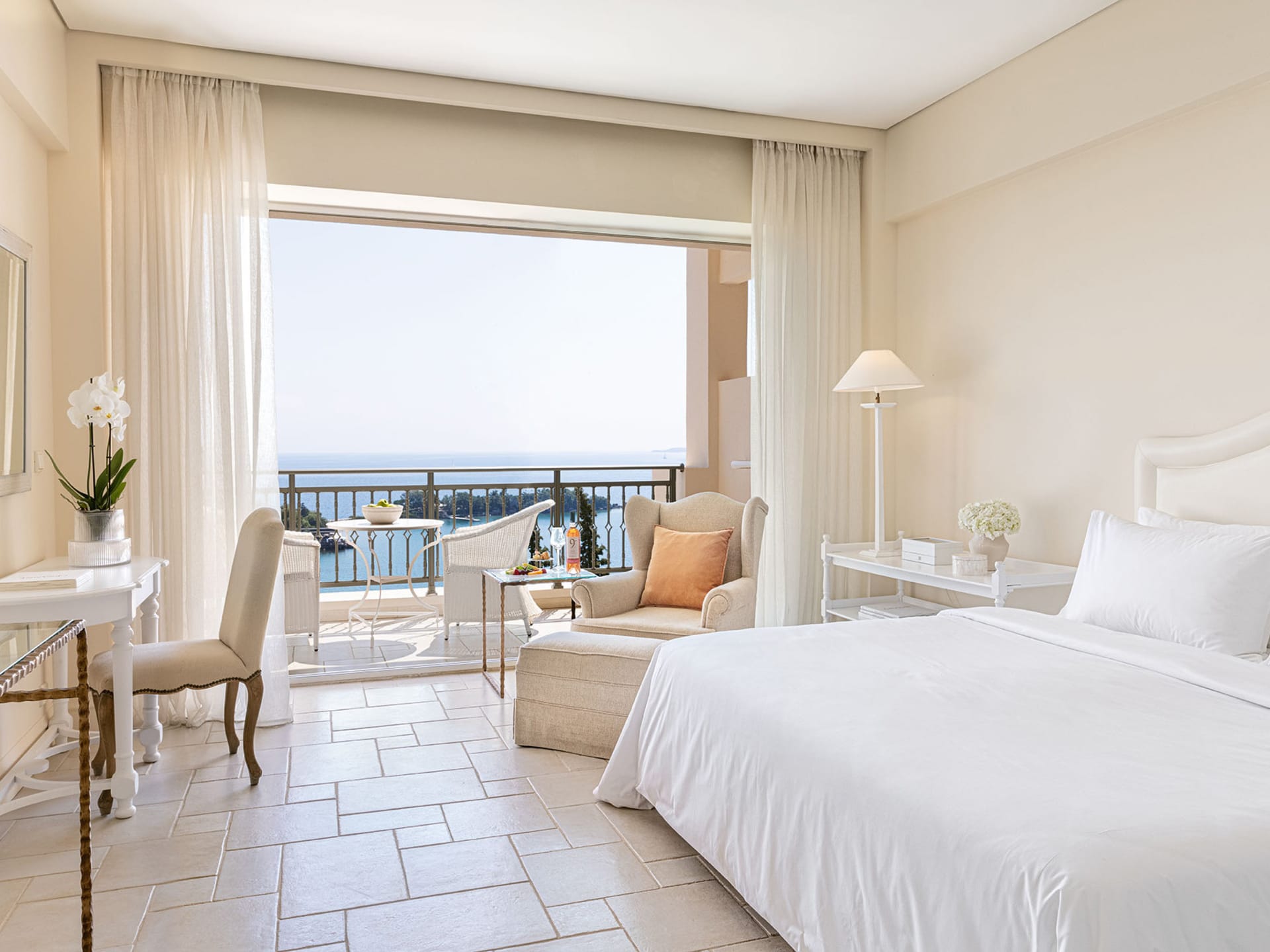 Superior Panoramic Guestroom Sea View