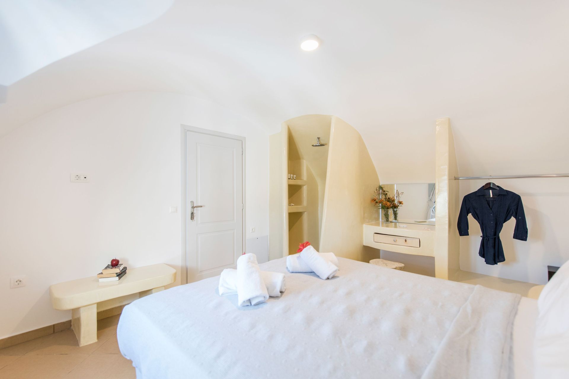 Aspronisi Villa