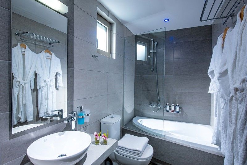 Mini Suite with Hot Tub Sea View