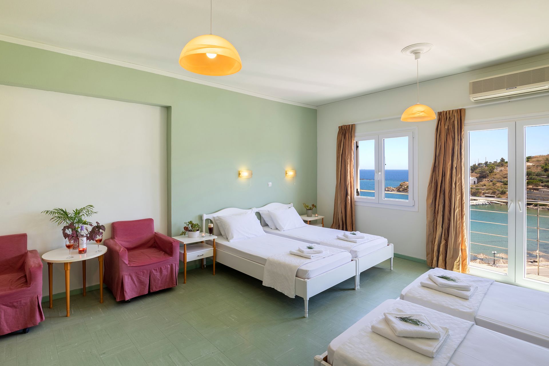Quadruple Room Sea View