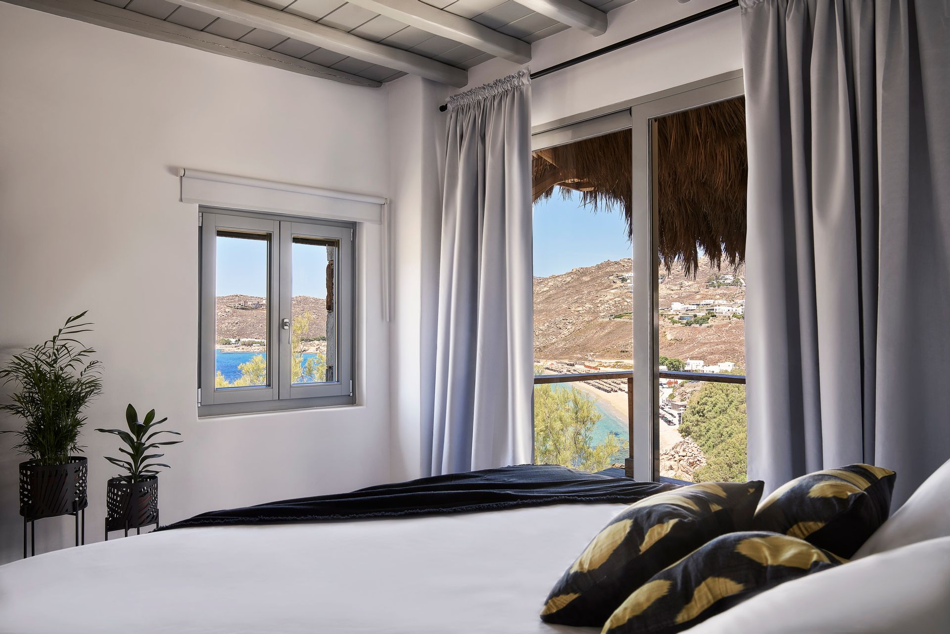 Open Plan Sea View House