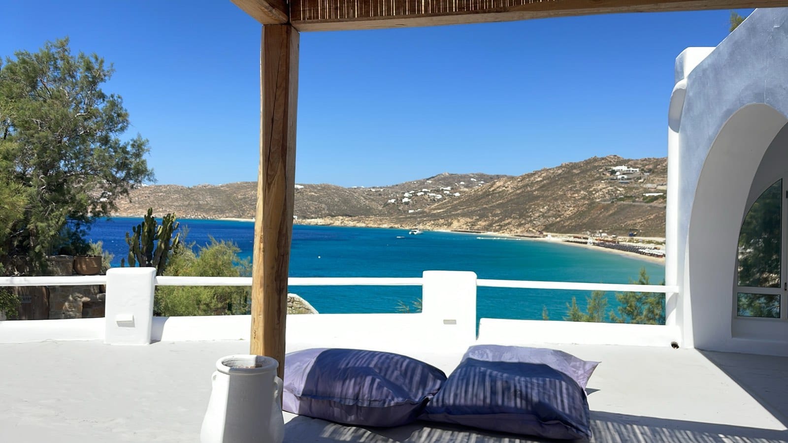 Bohemian Two Bedroom Sea View House