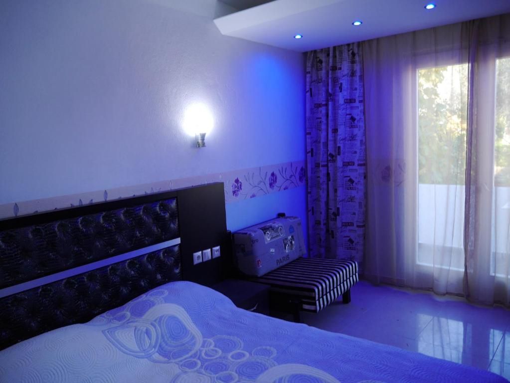 Standard Room with Mountain View