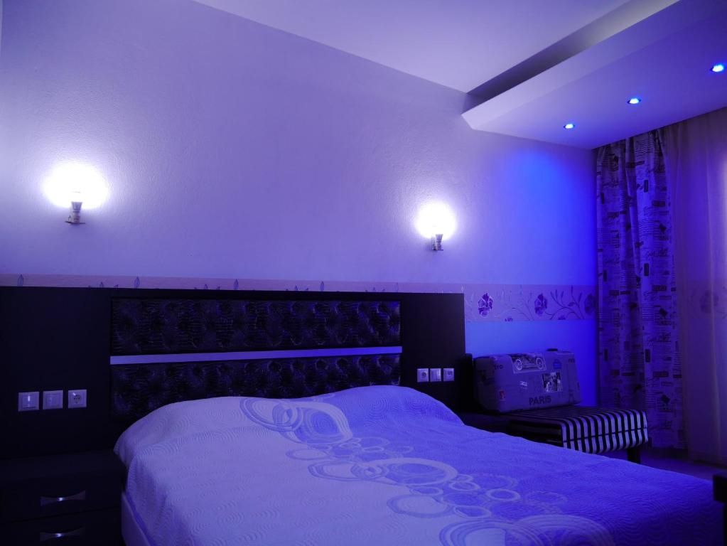 Standard Room with Mountain View