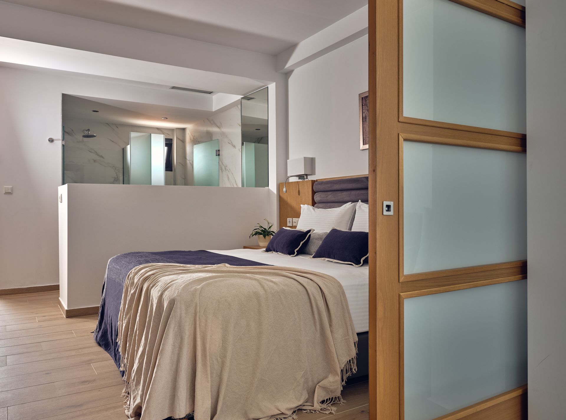 Suite with Sea View | Annex 200m