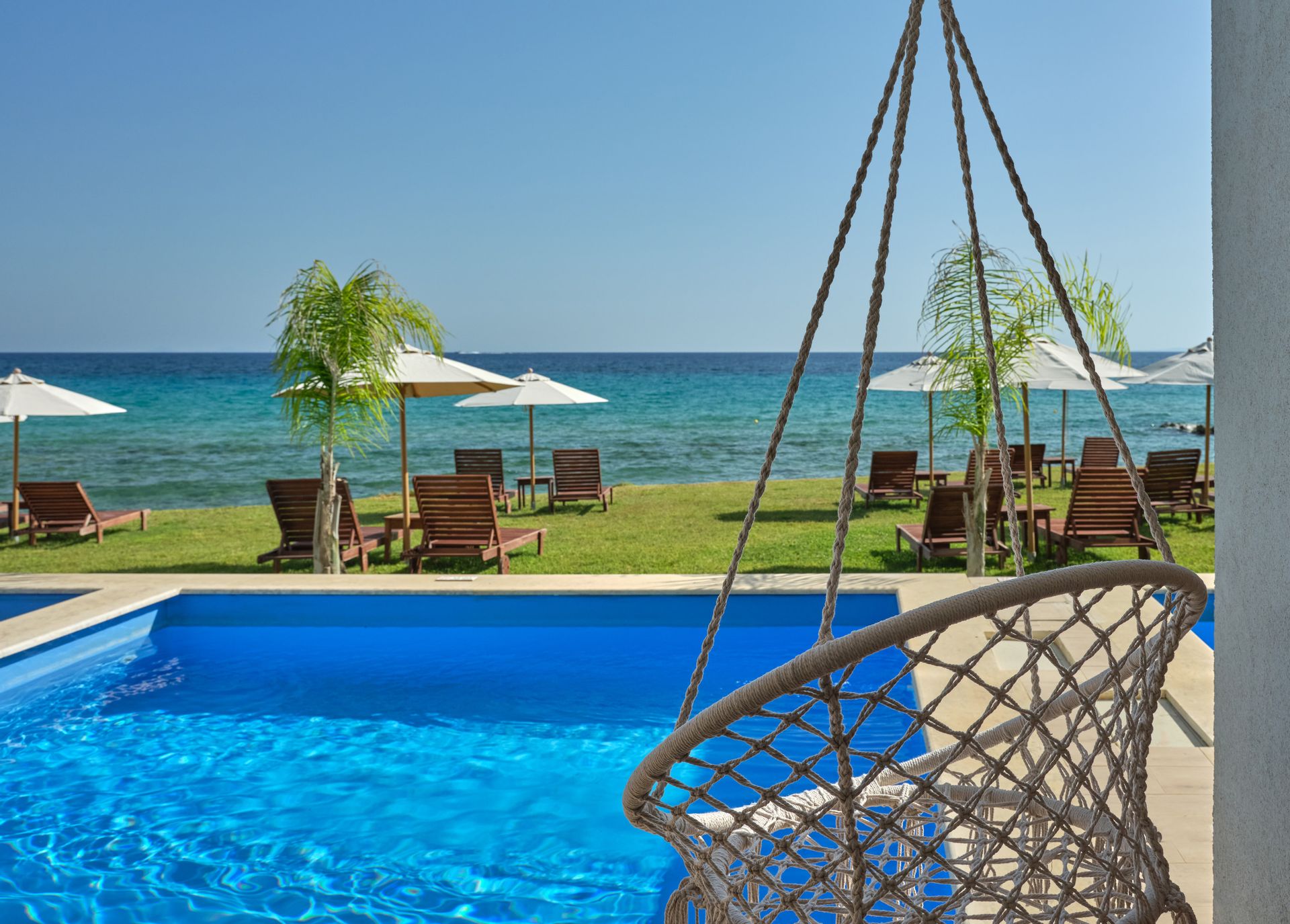 SeaSide Honeymoon suite with Private Pool-Harmony