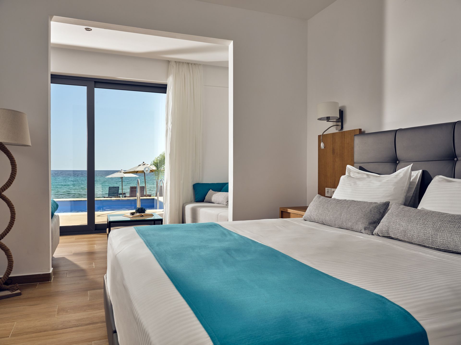 SeaSide Suite with private pool