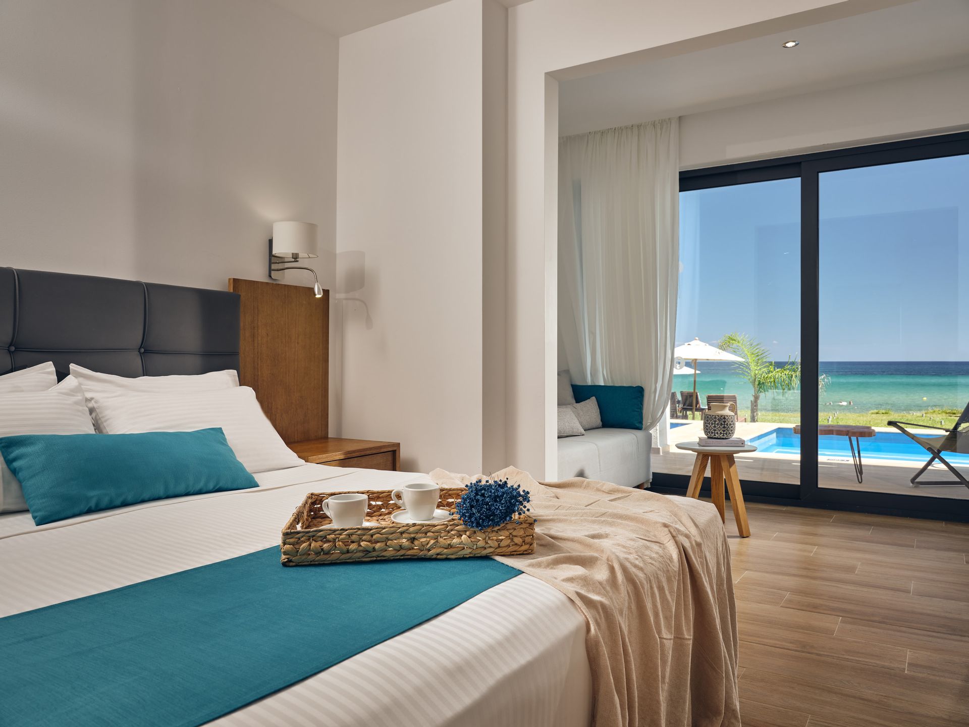 SeaSide Suite with private pool