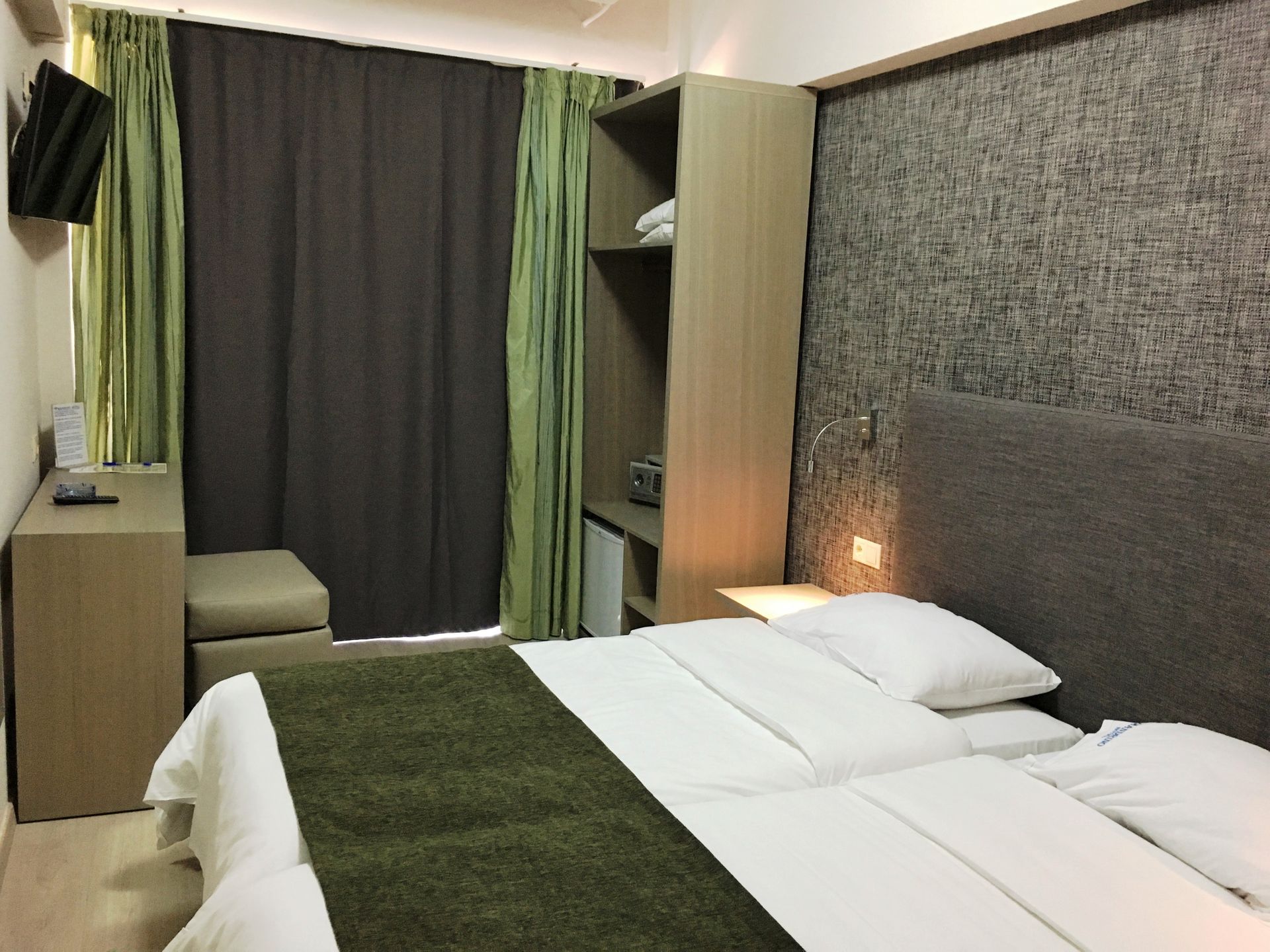 Executive Twin Room with Balcony