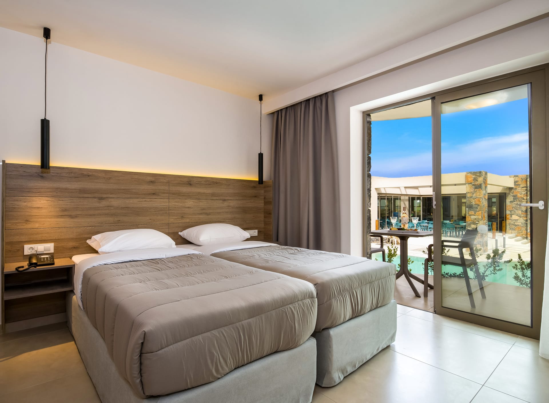 Deluxe Apartment