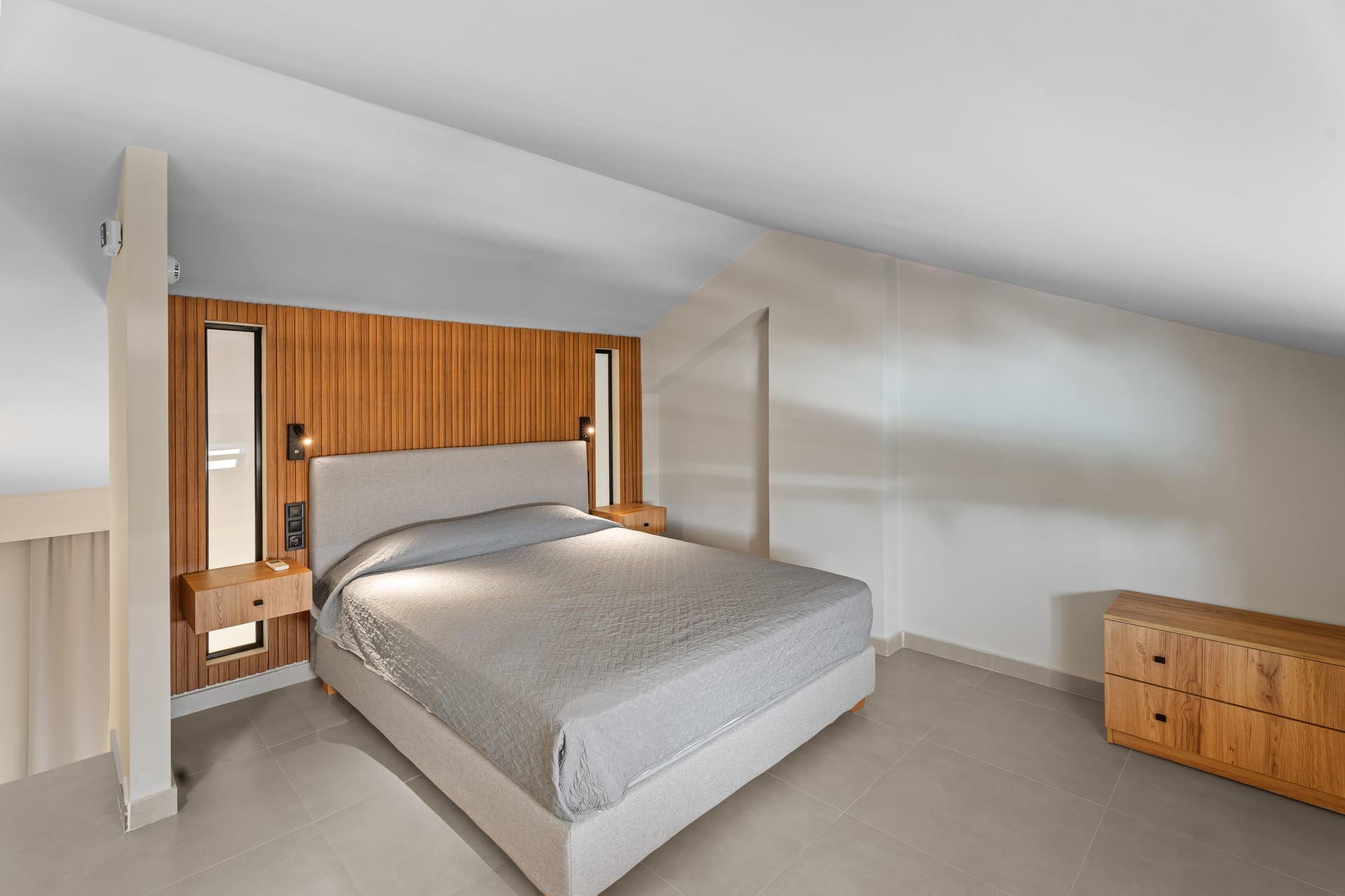 One Bedroom Apartment