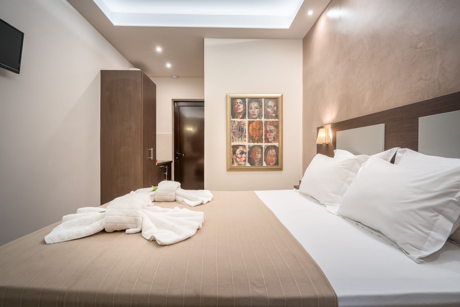 Deluxe Studio Pool View