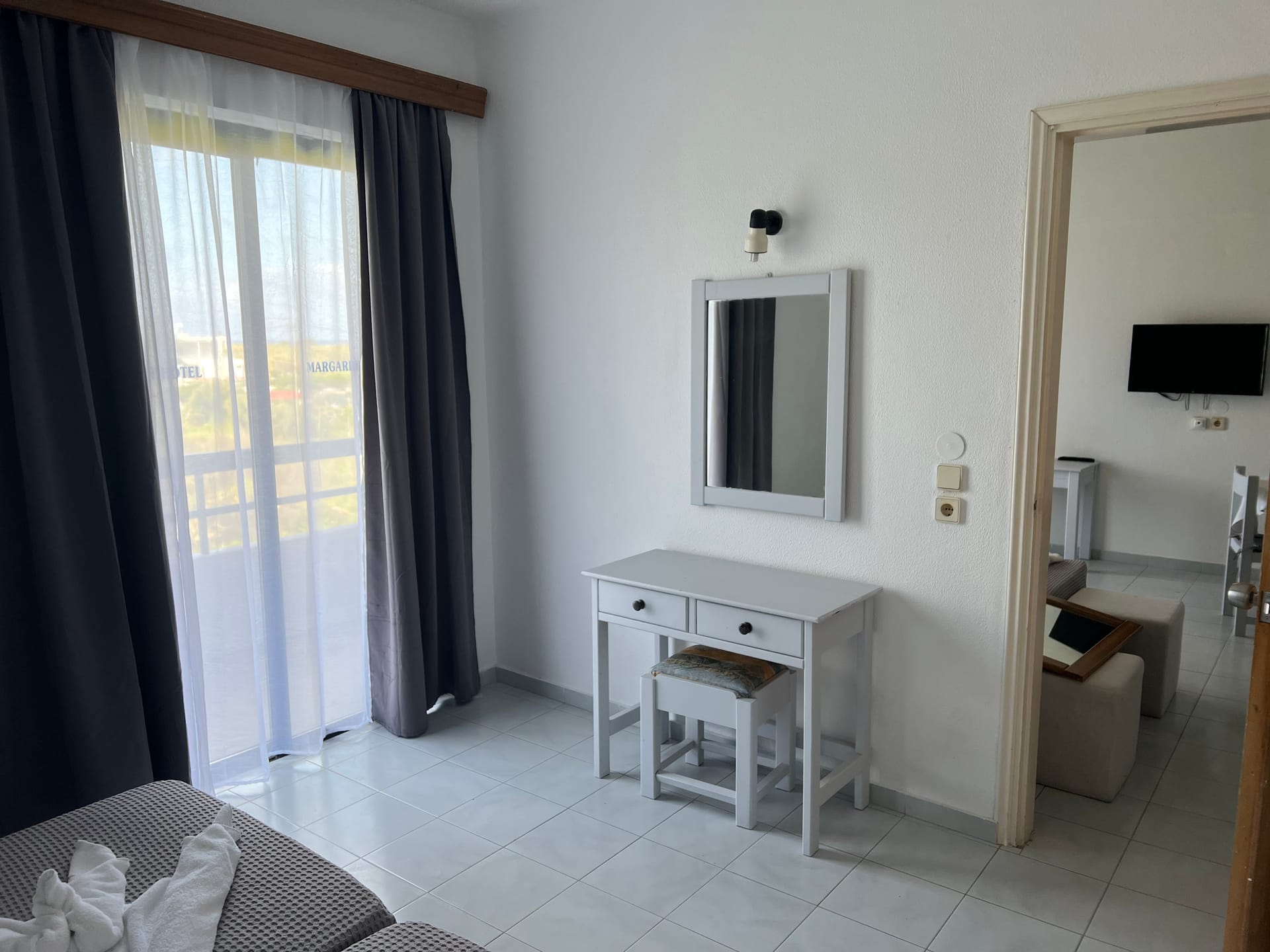One Bedroom Apartment