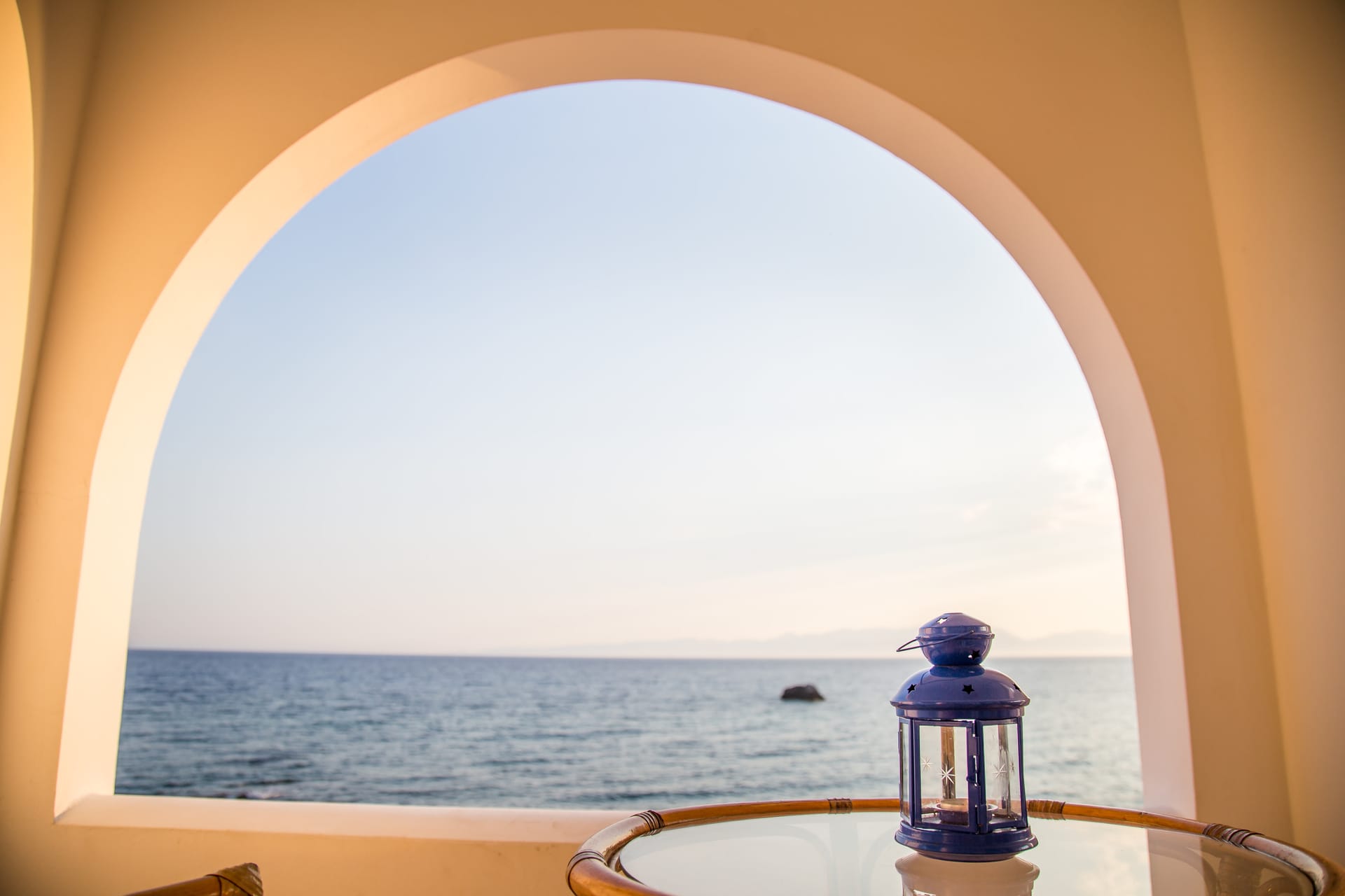 One Bedroom Apartment Sea View