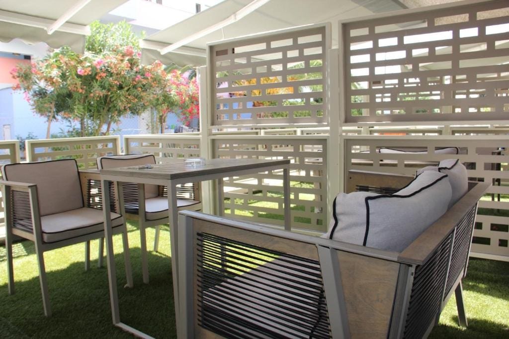 Studio Ground Floor With Veranda (Family)