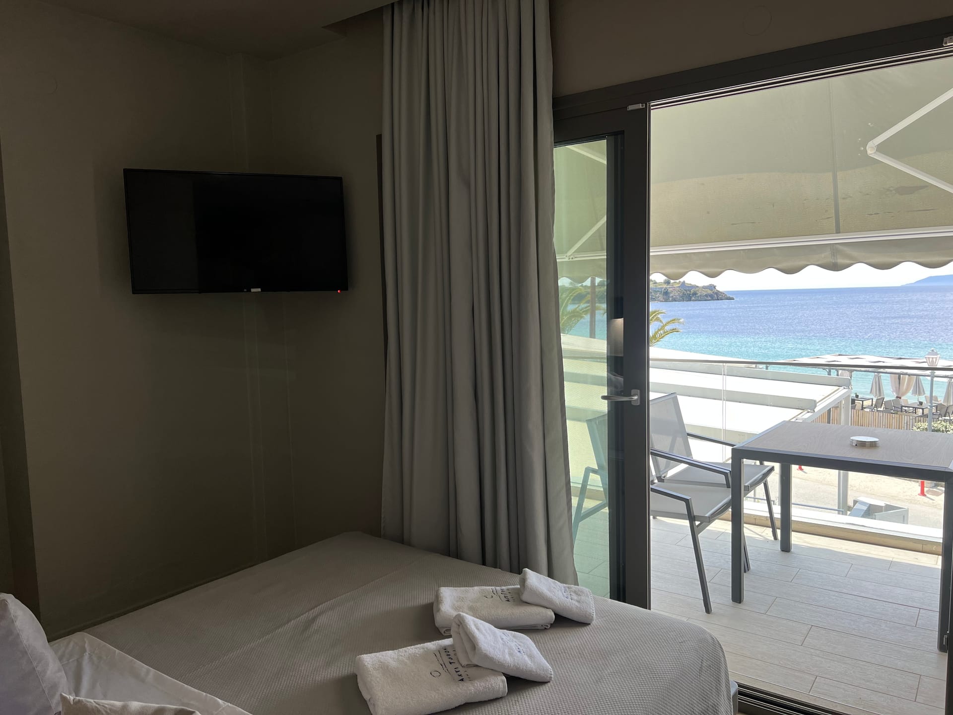 Two Bedroom Studio with Sea View