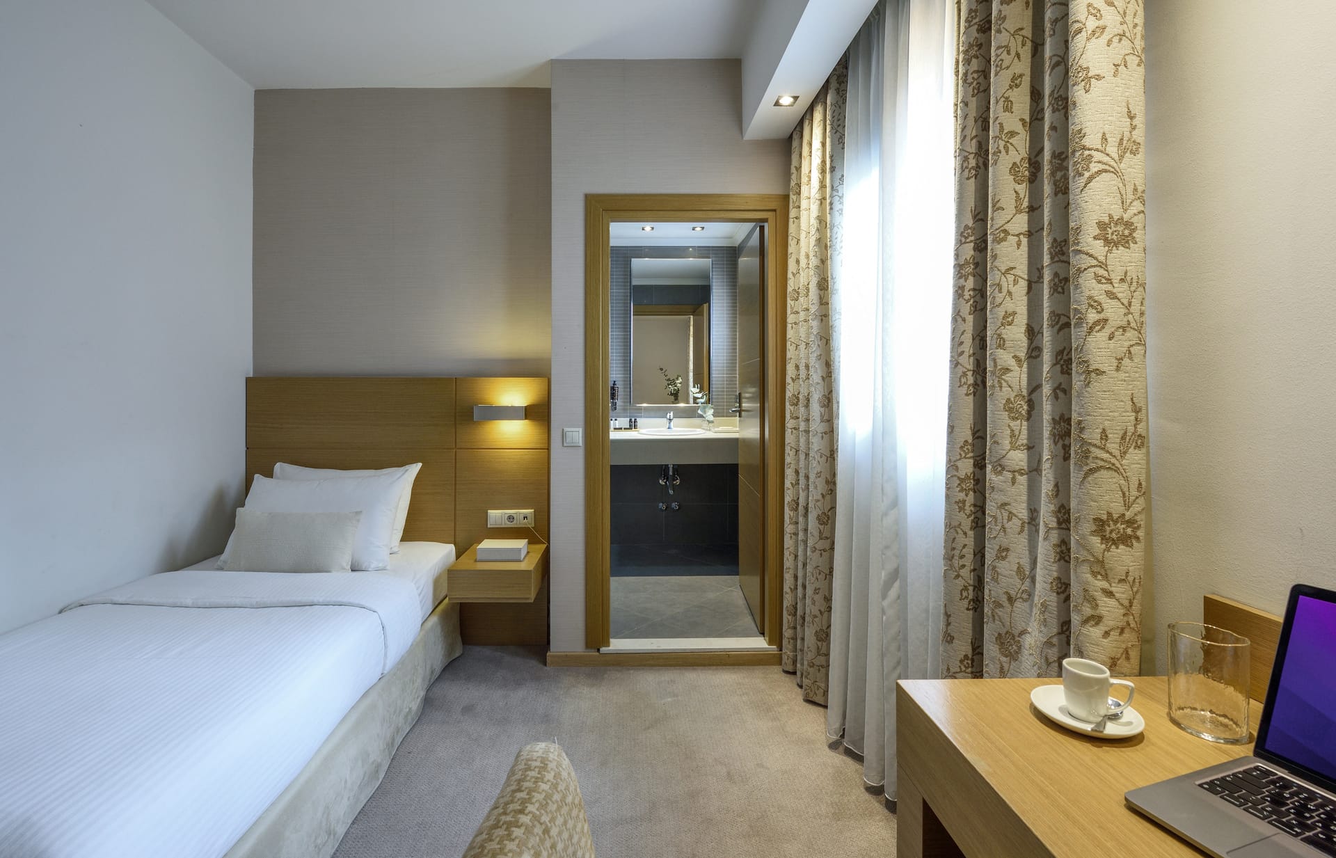 Single Economy Room