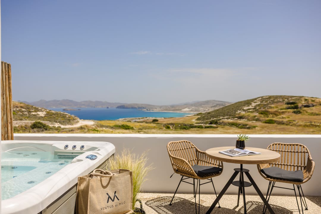 Panoramic Mini-Suite Sea View with hot tub