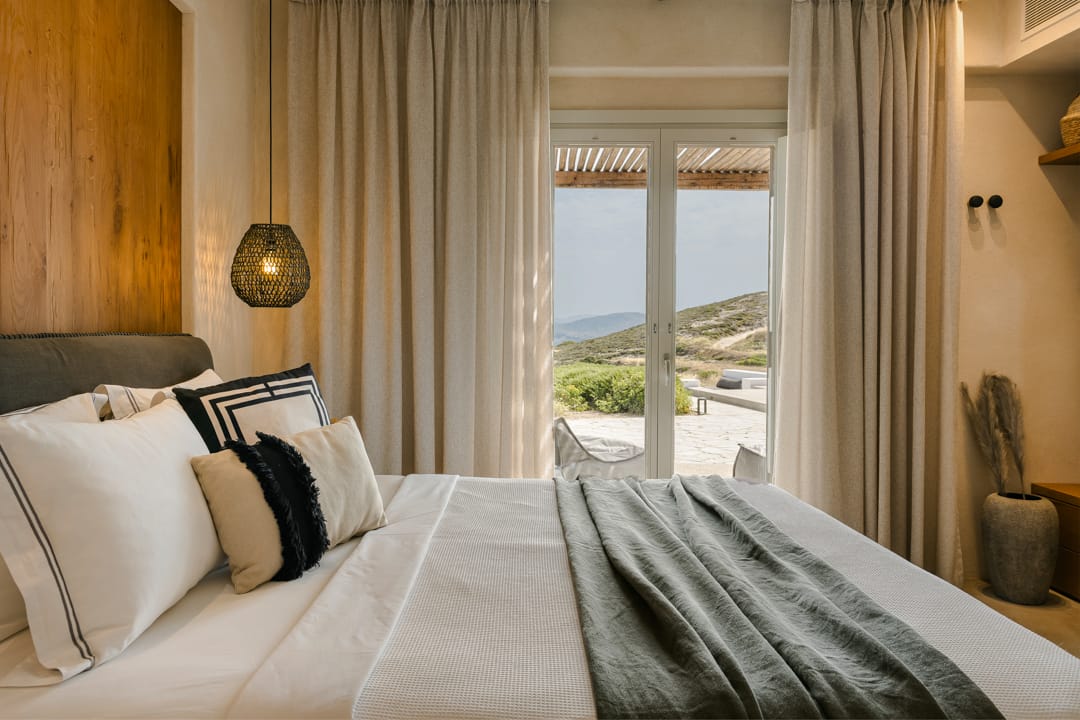 One Bedroom Comfort Suite Sea View with Hot Tub