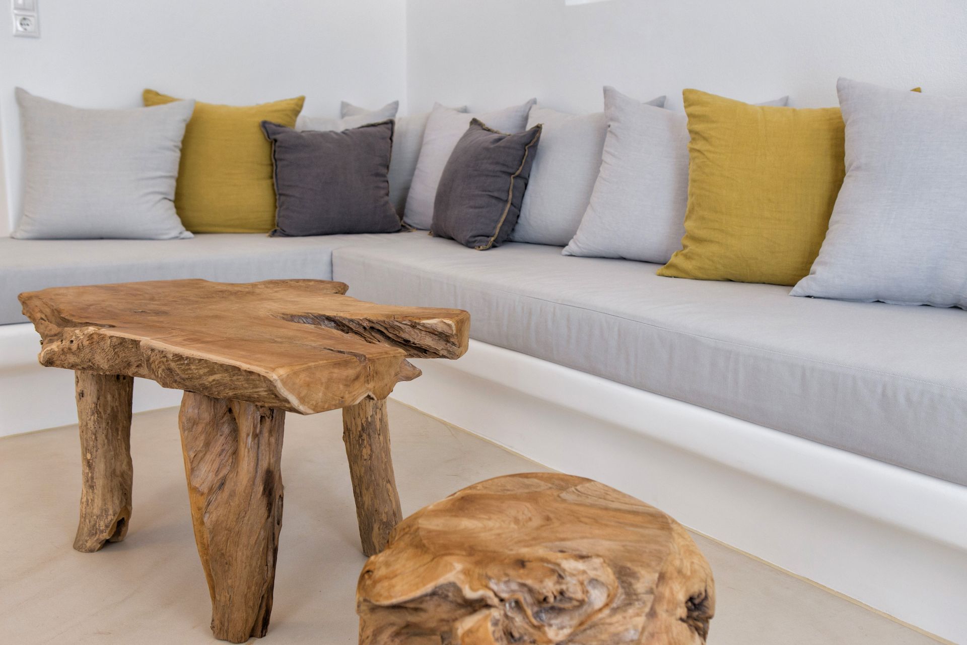 Deluxe Suite with Sea View and Outdoor Jacuzzi