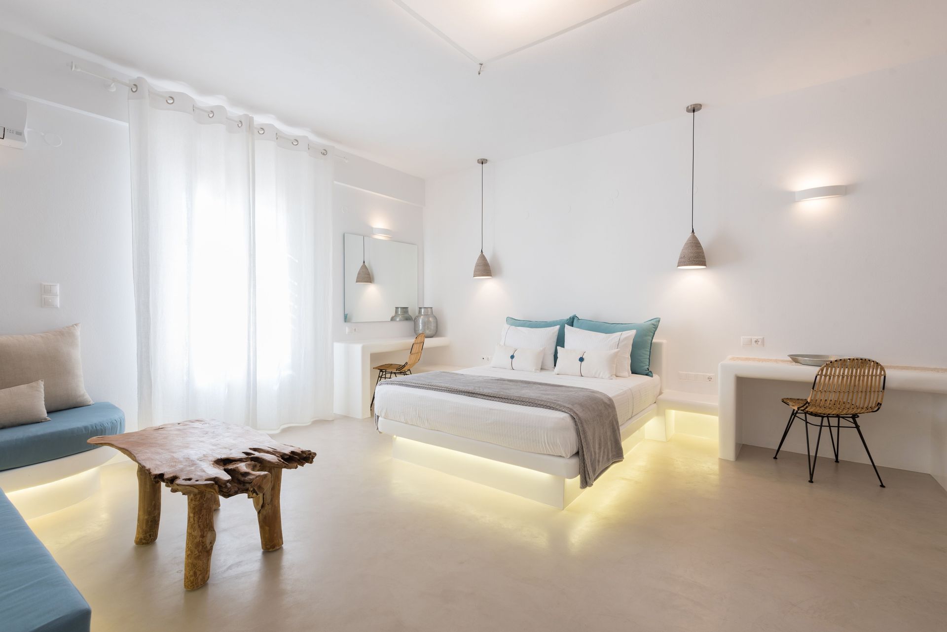 Exclusive Suite with Sea View and Private Pool