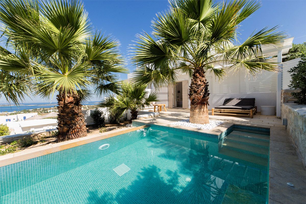 Exclusive Suite with Sea View and Private Pool