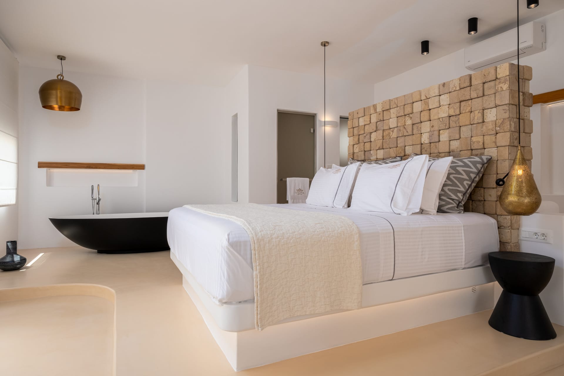 Supreme Suite with Infinity Private Pool and Sea View - ANNEX