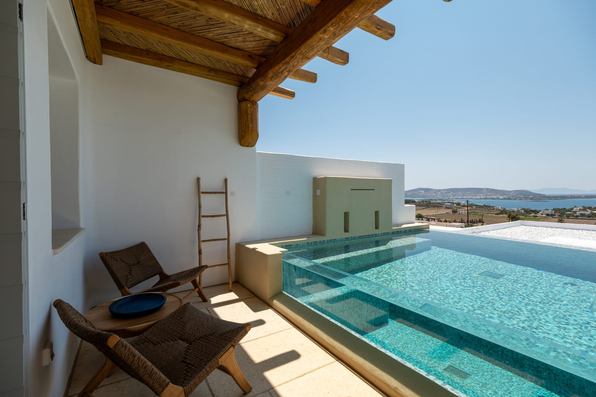 Unique Suite with Infinity Private Pool and Sea View - ANNEX