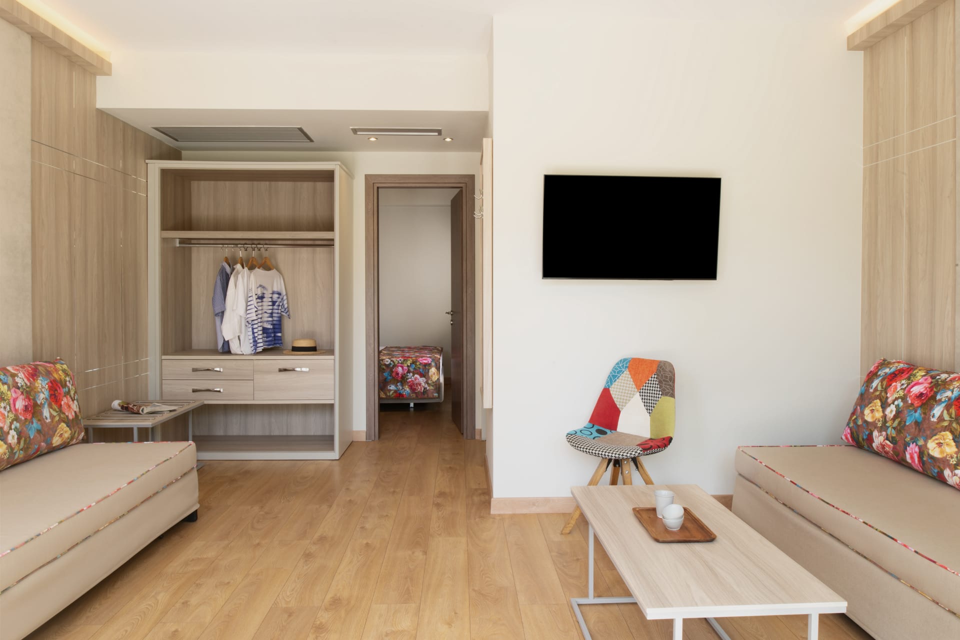 Deluxe One Bedroom Family Room