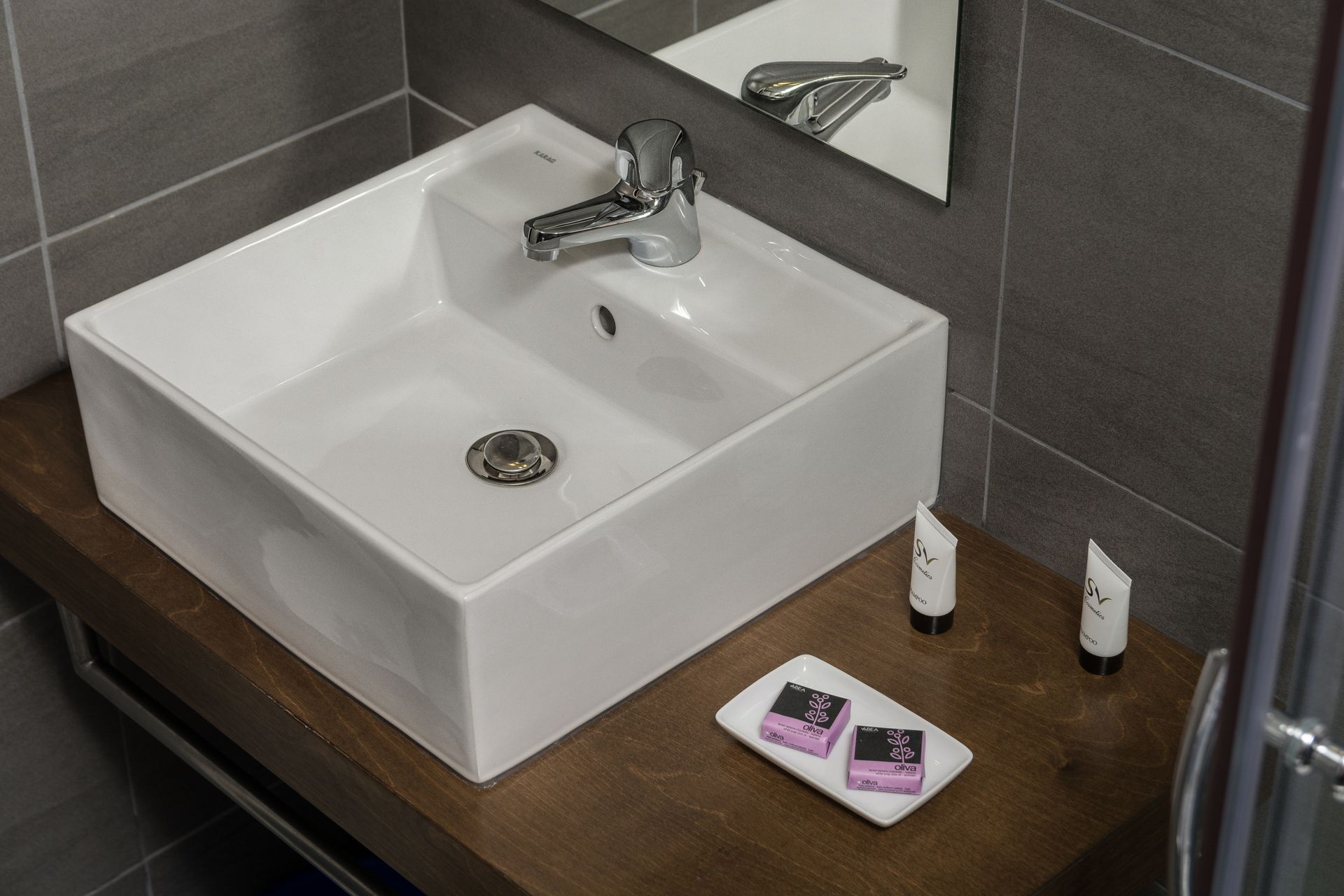 Studio Side Sea View