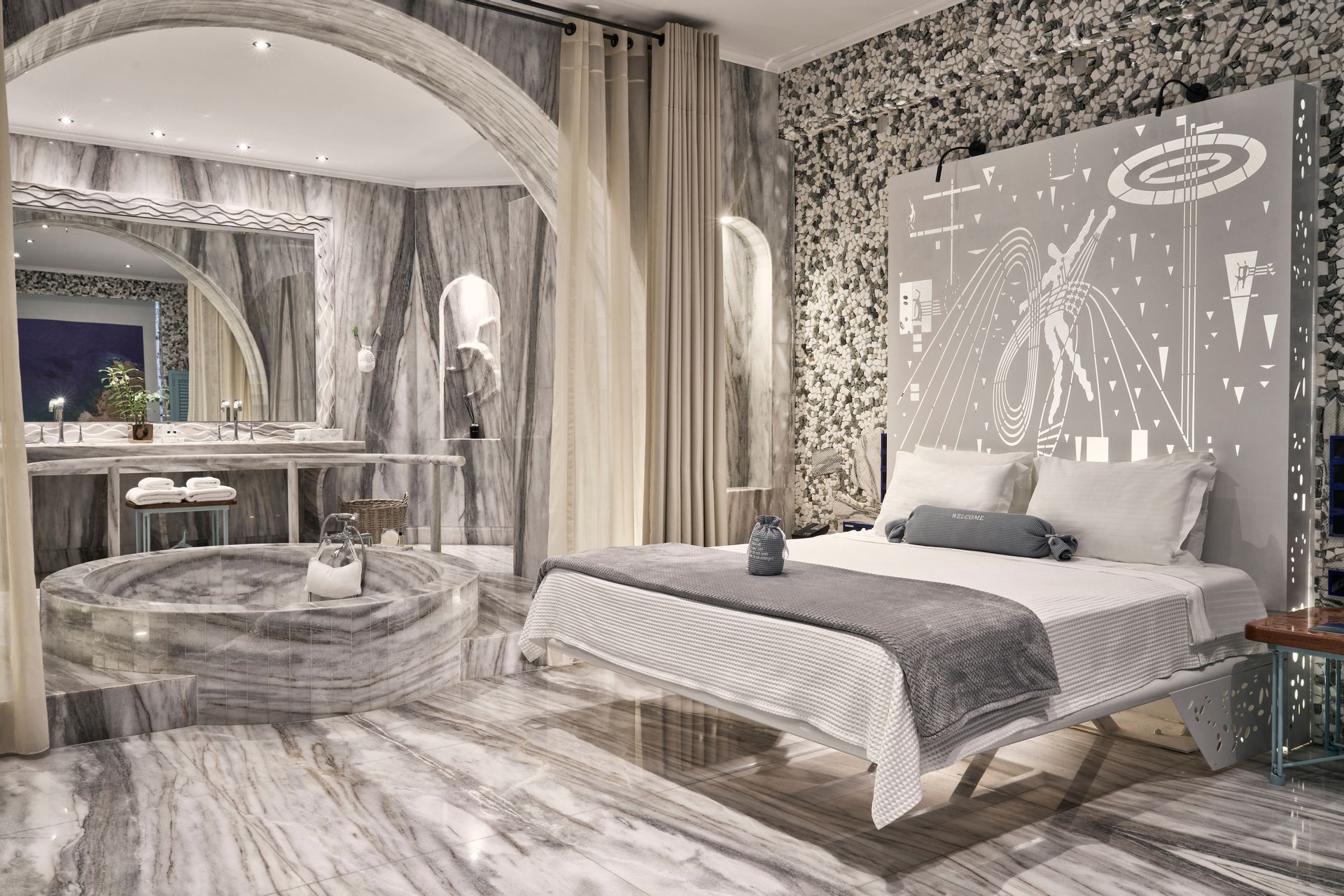 Echoes of Happiness | Two-Bedroom for 4